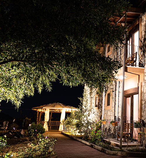 Casa di Pietra bahçesi